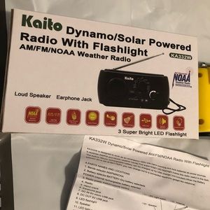 Kaito KA332W Emergency Radio/Flashlight/SolarCrank/USB/Batt   Yellow